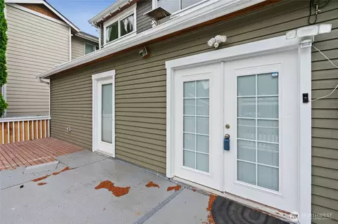 Exterior - 4012 Rucker Ave, Everett, WA 98201 photo 2 of 6