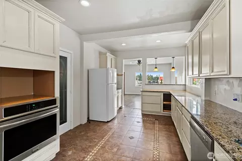 Kitchen - 4012 Rucker Ave, Everett, WA 98201 photo 1 of 1