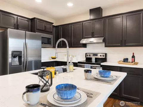 Kitchen - 7911 19th Dr SE, Everett, WA 98203 photo 2 of 3