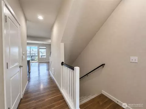 Entry Way - 7911 19th Dr SE, Everett, WA 98203 photo 2 of 2