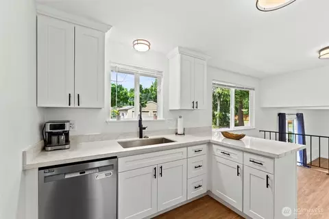 Kitchen - 21502 38th Ave E, Spanaway, WA 98387 photo 2 of 3