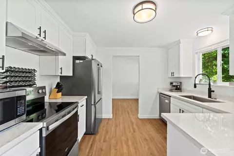 Kitchen - 21502 38th Ave E, Spanaway, WA 98387 photo 3 of 3