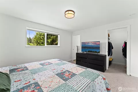 Bedroom - 21502 38th Ave E, Spanaway, WA 98387 photo 2 of 5
