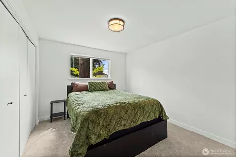 Bedroom - 21502 38th Ave E, Spanaway, WA 98387 photo 4 of 5