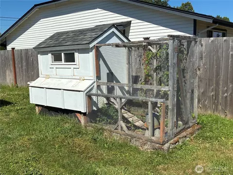 Other - 1977 Harding St, Enumclaw, WA 98022 photo 17 of 23