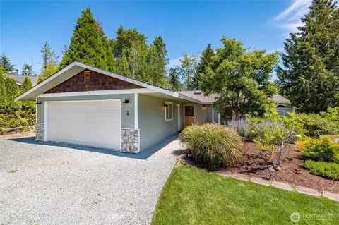 4 Quinault Way, La Conner, WA 98257