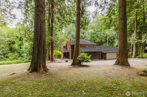 8565 Phillips Rd SE, Port Orchard, WA 98367