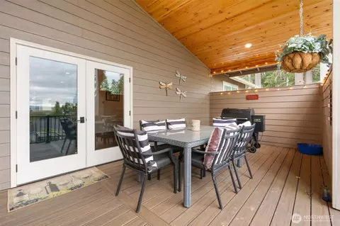 Exterior - 179 Wallace, Chehalis, WA 98532 photo 2 of 8
