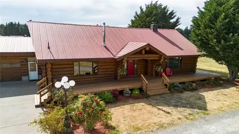 1231 Willeys Lake Rd, Ferndale, WA 98248