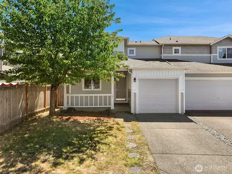 24027 SE 282nd St, Maple Valley, WA 98038