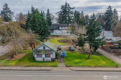 2502 S 74th St, Tacoma, WA 98409