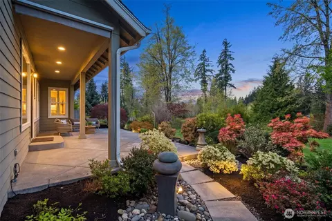 12428 232nd Ter NE, Redmond, WA 98053