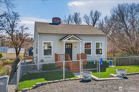 805 Sinclair St, Davenport, WA 99122