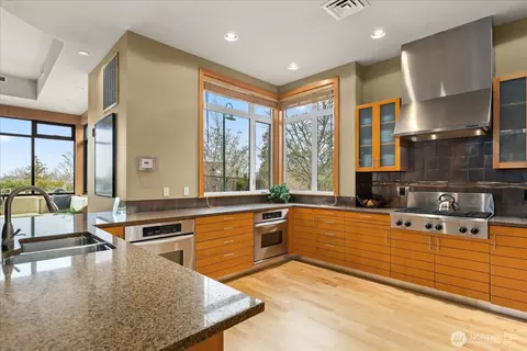 Kitchen - 45 Pine St #101, Edmonds, WA 98020 photo 6 of 7