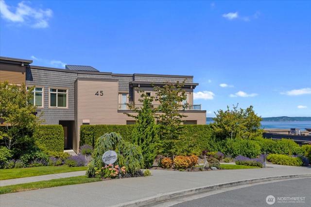 45 Pine St #101, Edmonds, WA 98020