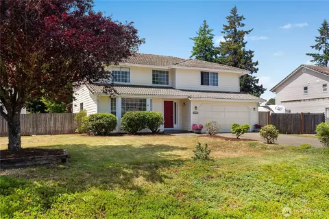 8711 Schuetz Ln SW, Olympia, WA 98512