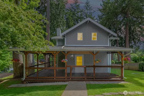 390 E Lakeshore Dr, Shelton, WA 98584