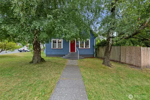 420 Warren St, Mount Vernon, WA 98273