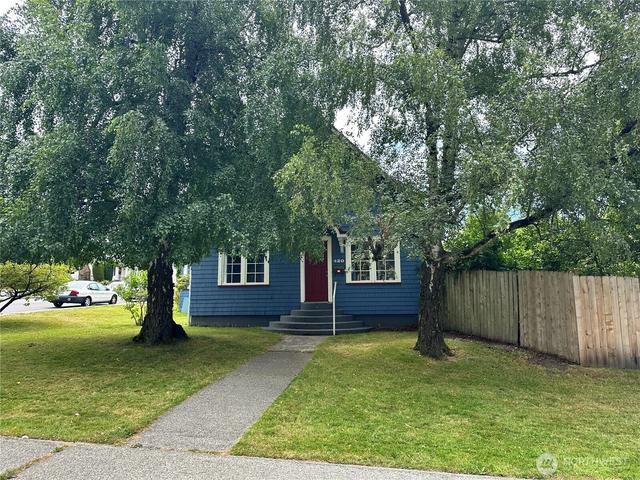 420 Warren St, Mount Vernon, WA 98273