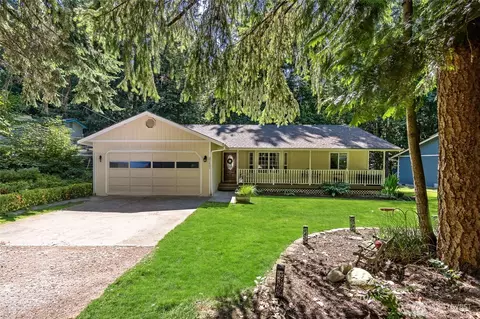 21827 Crest Ln SE, Yelm, WA 98597