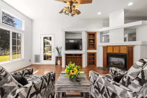 Living - 4919 G Loop Rd, Bow, WA 98232 photo 1 of 3