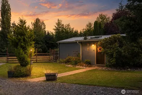 8148 James Tree Ln, Blaine, WA 98230