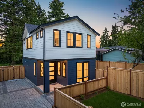 13811 84th Ln NE, Kirkland, WA 98034