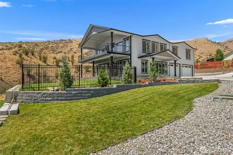 9971 Saska Way, Entiat, WA 98822
