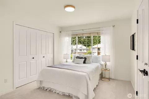 Bedroom - 4416 239th Pl SE, Bothell, WA 98021 photo 4 of 5