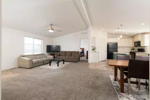 23708 Locust Way #64, Bothell, WA 98021 photo 5
