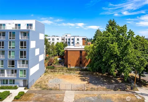 1103 NW Market St, Seattle, WA 98107