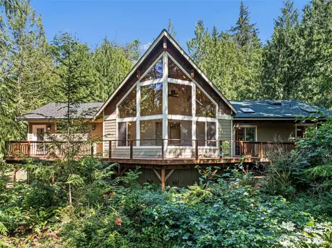 4068 Quiet Dr NW, Bremerton, WA 98312