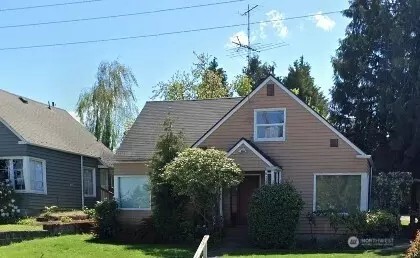 2210 E 32nd St, Tacoma, WA 98404
