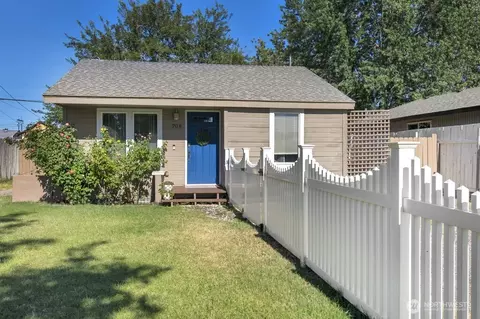 708 Sanford Ave, Richland, WA 99352