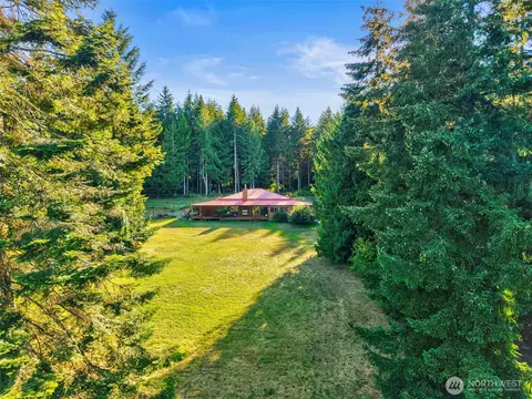 472 S Edwards Rd, Port Townsend, WA 98368