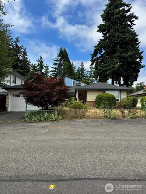 710 NW 125th St, Seattle, WA 98177