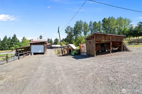 Exterior - 134 Macomber Rd, Chehalis, WA 98532 photo 14 of 16