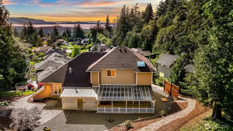 4210 Padden Hills Ct, Bellingham, WA 98229