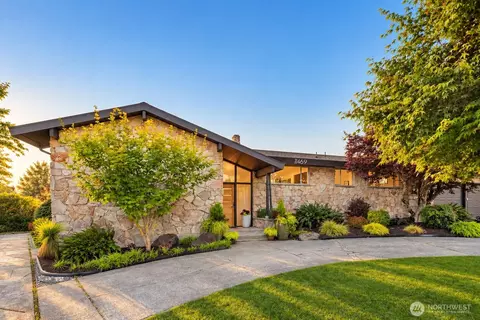 11469 Marine View Dr SW, Seattle, WA 98146