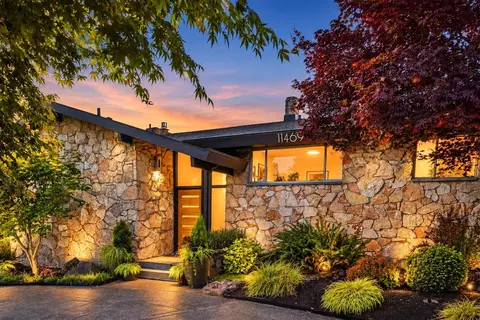 11469 Marine View Dr SW, Seattle, WA 98146