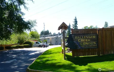 19853 25th Ave NE #317, Shoreline, WA 98155