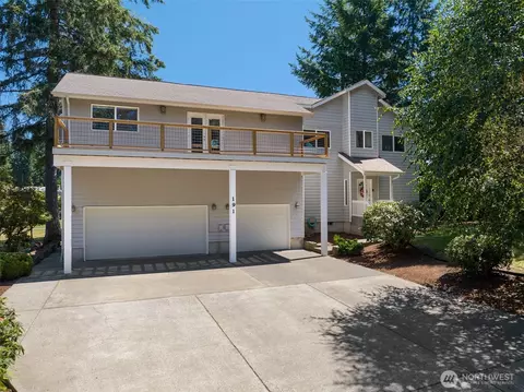Exterior - 191 E Vine Maple Ln, Union, WA 98592 photo 2 of 7