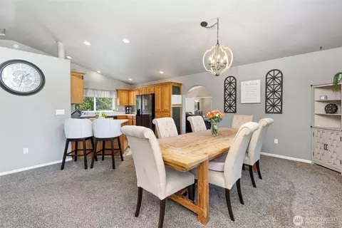 Dining - 191 E Vine Maple Ln, Union, WA 98592 photo 3 of 4