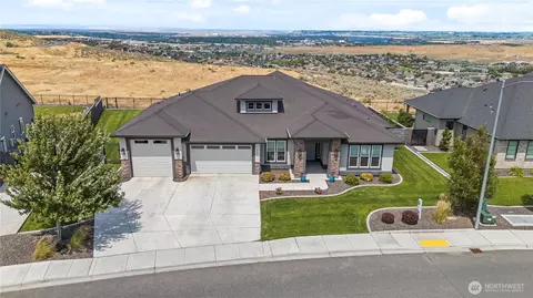 2132 Legacy Ln, Richland, WA 99352