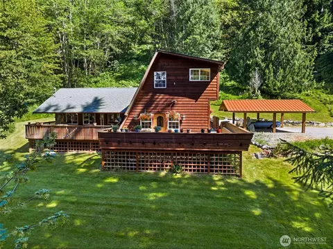 33217 Mount Tahoma Canyon Rd E, Ashford, WA 98304