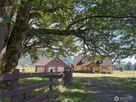 34325 SE 263rd Pl, Ravensdale, WA 98051