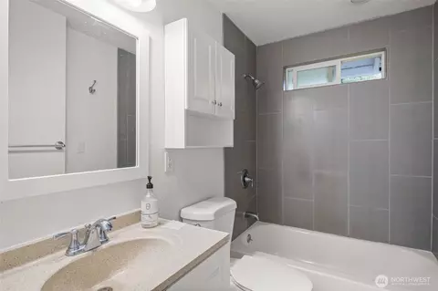 Bath - 9220 NE 191st St, Bothell, WA 98011 photo 1 of 2