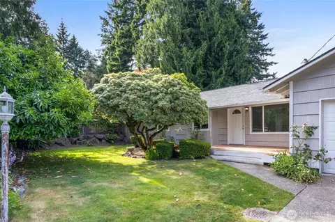 Exterior - 9220 NE 191st St, Bothell, WA 98011 photo 6 of 7