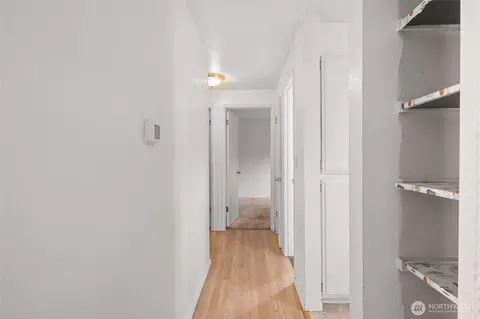 Entry Way - 9220 NE 191st St, Bothell, WA 98011 photo 1 of 3