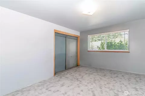 Bedroom - 19613 Filbert Dr, Bothell, WA 98012 photo 5 of 6
